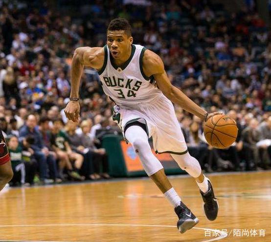 的排名更靠 的排名更靠