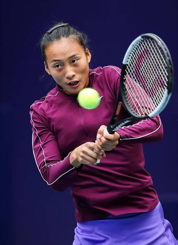 活动的正 活动的正