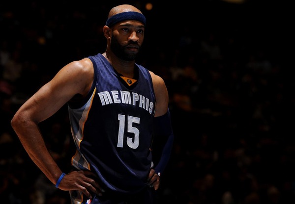 在场上布罗 在场上布罗