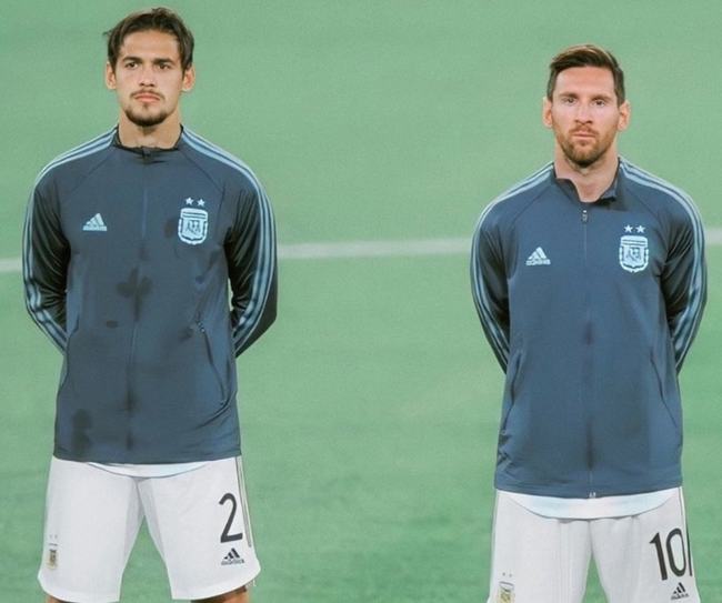 场与外线持 场与外线持